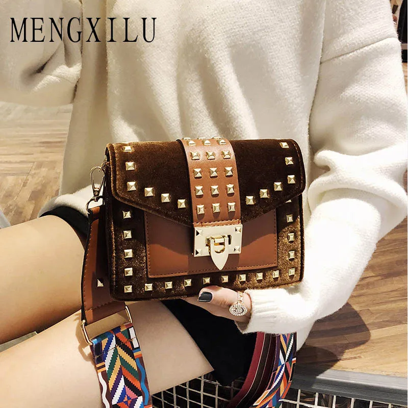 Luxury Famous Brand Metal Rivet Women Messenger Bag High Quality Female Shoulder Handbag Colour Straps PU Leather Ladies Clutch
Luxury Famous Brand Metal Rivet Women Messenger Bag High Quality Female Shoulder Handbag Colour Straps PU Leather Ladies Clutch