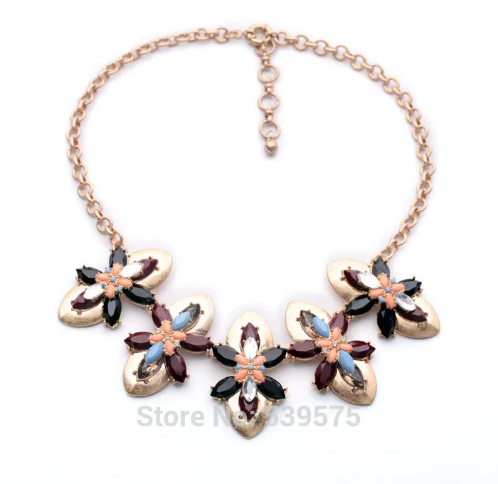 Chic New Hot Sale 2017 Top Purple Blue and Black Party Costume Beautiful Flower Necklaces
Chic New Hot Sale 2017 Top Purple Blue and Black Party Costume Beautiful Flower Necklaces
