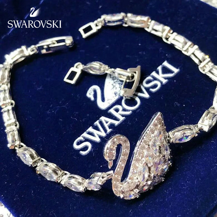 Original Genuine Swarovski lady swan lake series bracelet Bangels Women valentine's day gift 5379947 Silver crystal bracelet
Original Genuine Swarovski lady swan lake series bracelet Bangels Women valentine's day gift 5379947 Silver crystal bracelet