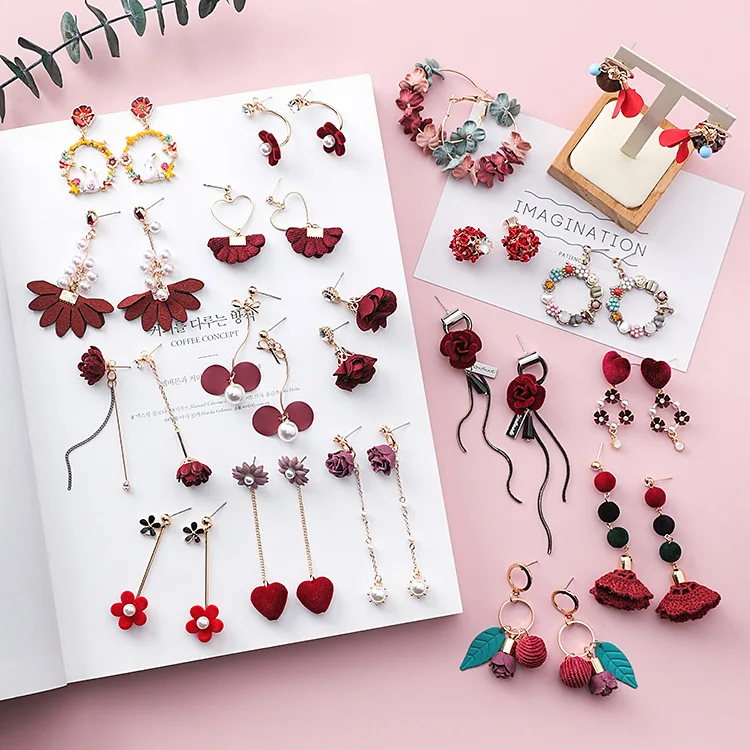 Classic Red Series Earrings For Women Beauty Fairy Geometric Fashion Long Women Earrings Flowers Sweet Romantic Chic Eardrop
Classic Red Series Earrings For Women Beauty Fairy Geometric Fashion Long Women Earrings Flowers Sweet Romantic Chic Eardrop
