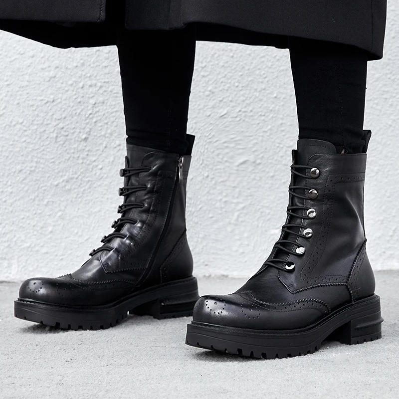 LAPOLAKA 2018 wholesale big size 42 genuine leather chunky Heels martin Boots Women Shoes british style Woman Boots
LAPOLAKA 2018 wholesale big size 42 genuine leather chunky Heels martin Boots Women Shoes british style Woman Boots