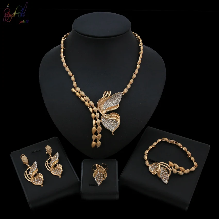 Yulaili Three Fresh Rose Gold Color Flower Crystal High Quality Necklace Bracelet Earrings Ring Jewellery Jewelry Set For Women
Yulaili Three Fresh Rose Gold Color Flower Crystal High Quality Necklace Bracelet Earrings Ring Jewellery Jewelry Set For Women