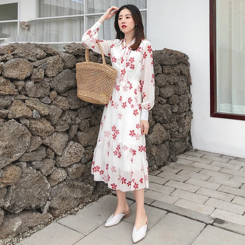 Long Sleeve Women Chiffon Dress Spring Autumn Women's Bow Neck Floral Print Ruffles Vestido Elegant Cute Maxi White Dress
Long Sleeve Women Chiffon Dress Spring Autumn Women's Bow Neck Floral Print Ruffles Vestido Elegant Cute Maxi White Dress