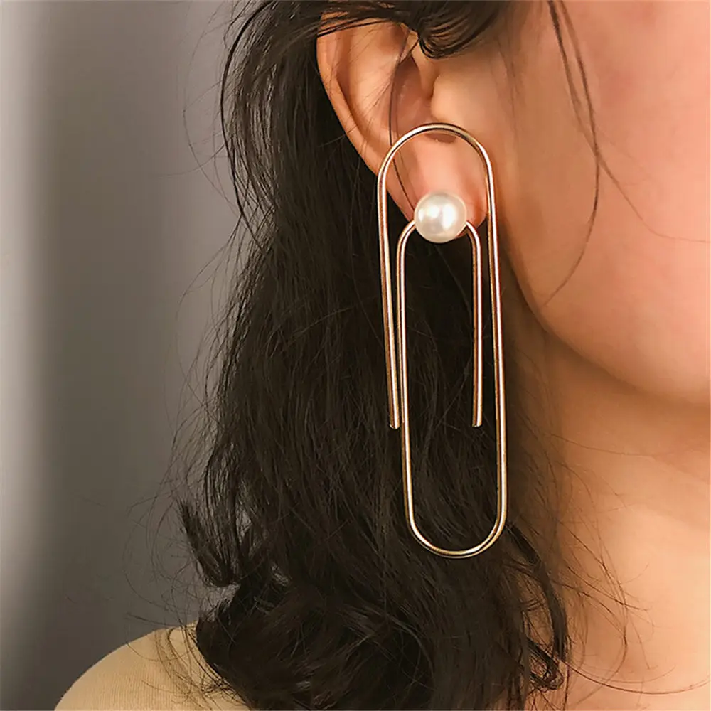 Geometric Paper Clip Style Charms Stud Earrings for Women 2019 Fashion Exaggeration Pearl Statement Jewelry Gift
Geometric Paper Clip Style Charms Stud Earrings for Women 2019 Fashion Exaggeration Pearl Statement Jewelry Gift