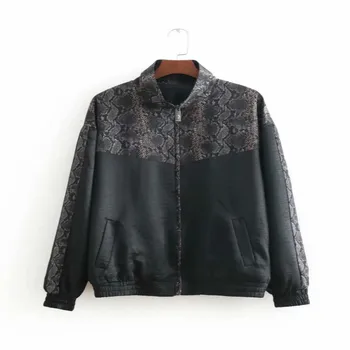 Set ladies 2019 autumn new fashion wild snake pattern stitching two-piece pilot jacket jacket jogging pants suit
Set ladies 2019 autumn new fashion wild snake pattern stitching two-piece pilot jacket jacket jogging pants suit