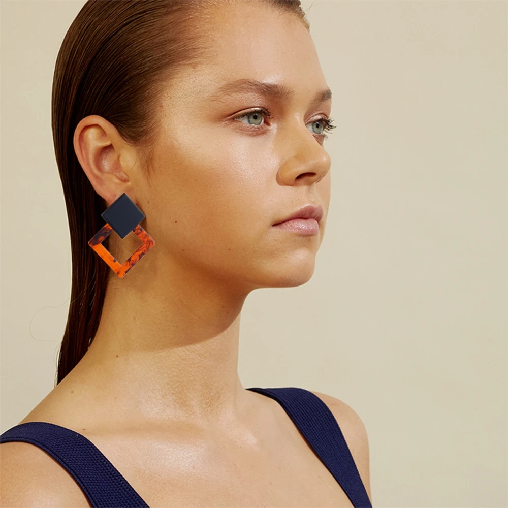 Fashion Earrings Acetate Earrings Personality Atmosphere Exaggerated Edition Geometric Round Brown Gray Acrylic Earrings Jewelry
Fashion Earrings Acetate Earrings Personality Atmosphere Exaggerated Edition Geometric Round Brown Gray Acrylic Earrings Jewelry