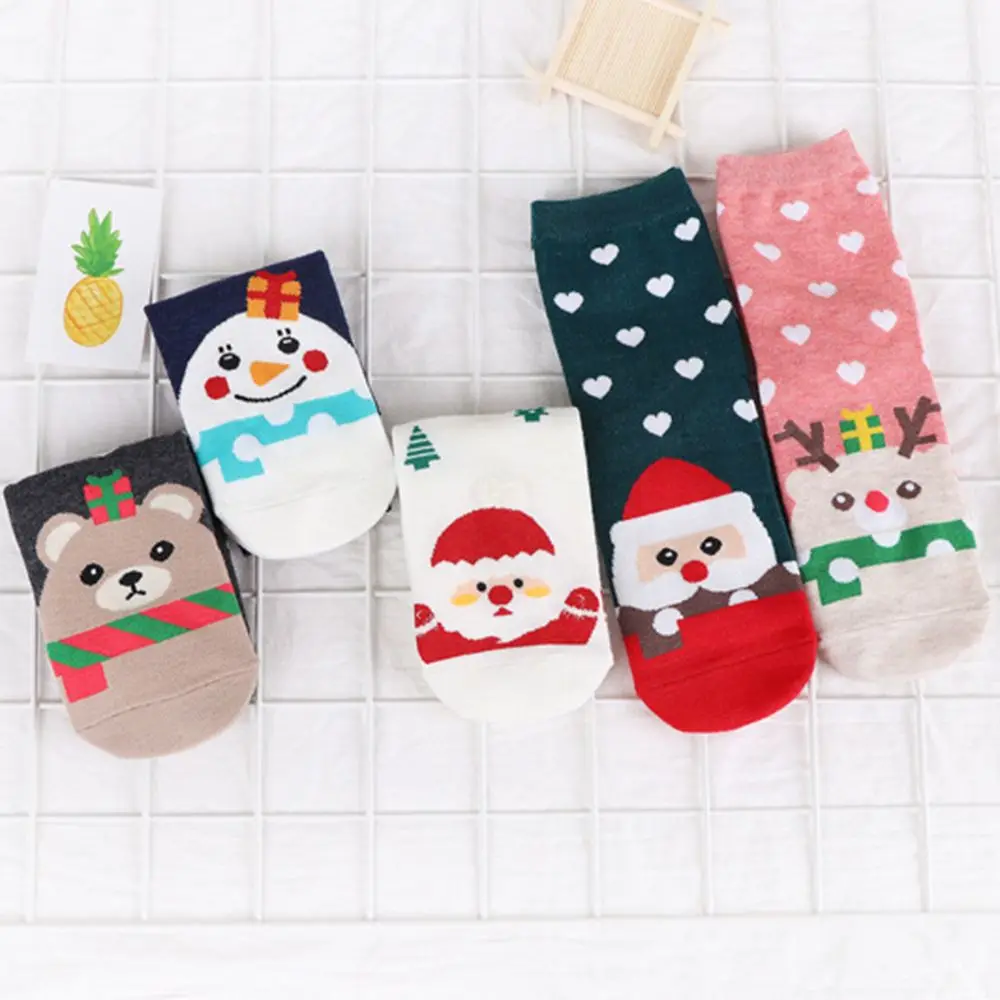 2018 New Design Christmas Santa Claus Socks Women Cotton Short Elk Winter Socks Cartoon Deer Snow Man Cute Socks New Year Gift
2018 New Design Christmas Santa Claus Socks Women Cotton Short Elk Winter Socks Cartoon Deer Snow Man Cute Socks New Year Gift