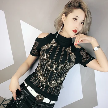 shoulder leakage T-shirt female half sleeve 2019 summer new European station pure body repair heavy industry cotton shirt tide
shoulder leakage T-shirt female half sleeve 2019 summer new European station pure body repair heavy industry cotton shirt tide