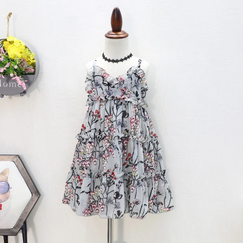 Girls summer dresses kids fashion chiffon sling print beach dress for children girls wedding sleeveless party dress outfits
Girls summer dresses kids fashion chiffon sling print beach dress for children girls wedding sleeveless party dress outfits