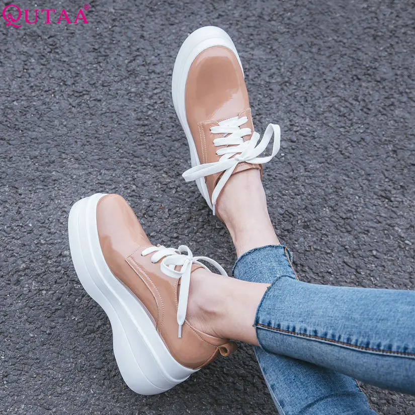 QUTAA 2019 New Fashion Women Pumps Lace Up Patent Leather All Match Causal Women Shoes Spring/ Autumn Ladies Pumps Size 34-39
QUTAA 2019 New Fashion Women Pumps Lace Up Patent Leather All Match Causal Women Shoes Spring/ Autumn Ladies Pumps Size 34-39