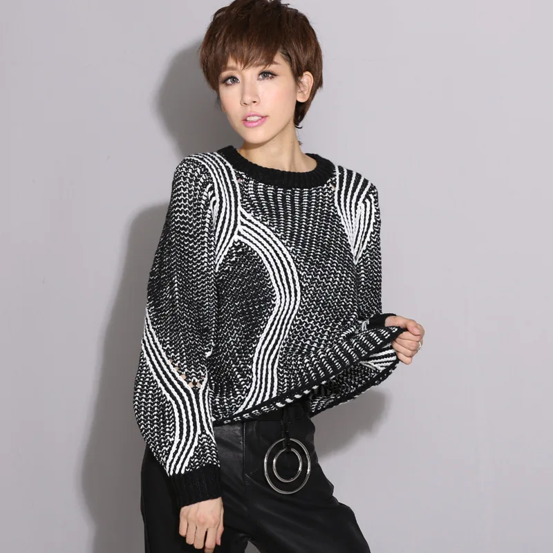 Europe and the United States new autumn and winter ladies sweater sets female long-sleeved thick knitted sweaters make warm
Europe and the United States new autumn and winter ladies sweater sets female long-sleeved thick knitted sweaters make warm