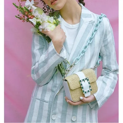 New Woman Spring Hit Color Spliced Imitate Diamond Double Handles Single Strap Straw Handbag Messenger Bag Acrylic chain
New Woman Spring Hit Color Spliced Imitate Diamond Double Handles Single Strap Straw Handbag Messenger Bag Acrylic chain