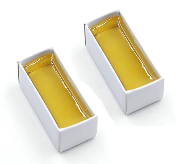 2pcs high purity oil rosin solder paste flux rosin flux material maintenance package block locket
2pcs high purity oil rosin solder paste flux rosin flux material maintenance package block locket