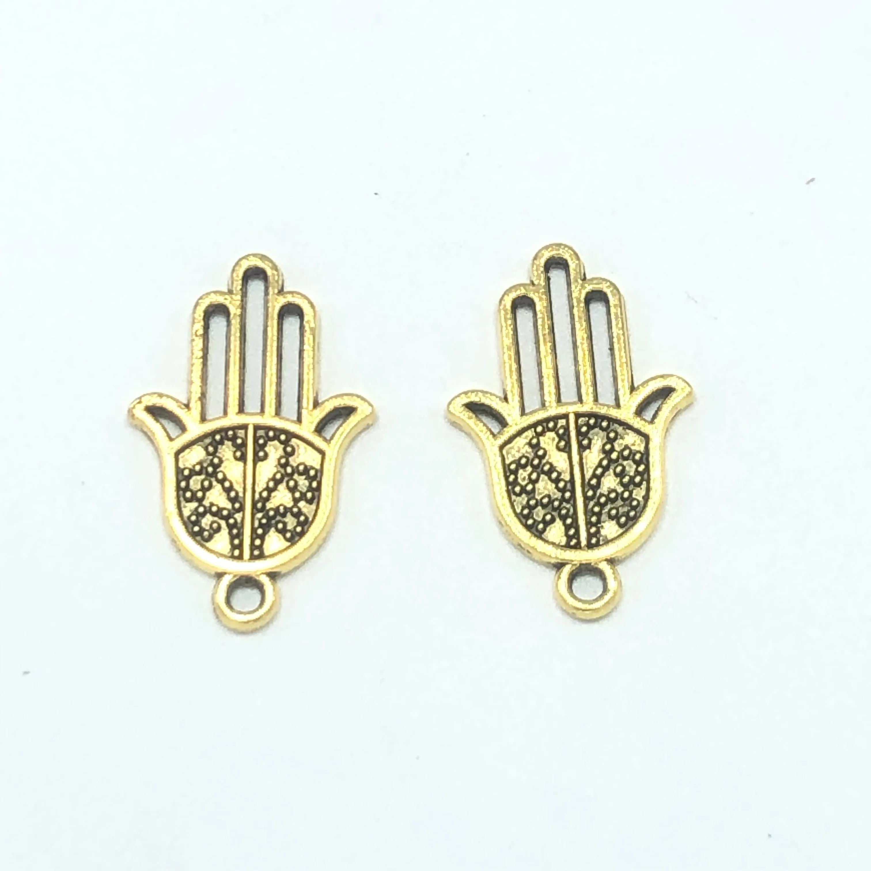 JUNKANG 20pcs 16mm*26mm popular European and American palm pendant DIY handmade bracelet Necklace Jewelry connection accessories
JUNKANG 20pcs 16mm*26mm popular European and American palm pendant DIY handmade bracelet Necklace Jewelry connection accessories