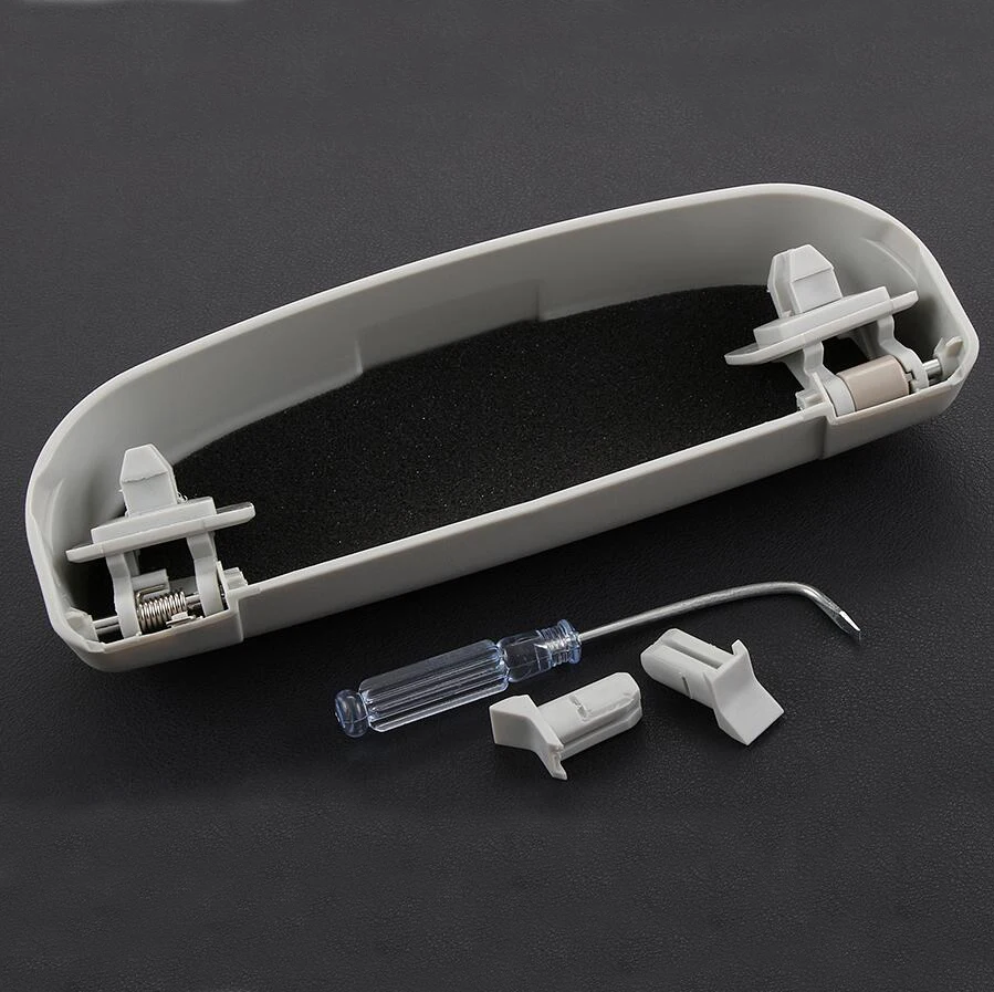 Car Sunglasses Case Holder For Jeep Renegade BU 2015 2016 2017 Sun Visor Glasses Box Case Sunglasses Holder Clip Storage Cage
Car Sunglasses Case Holder For Jeep Renegade BU 2015 2016 2017 Sun Visor Glasses Box Case Sunglasses Holder Clip Storage Cage