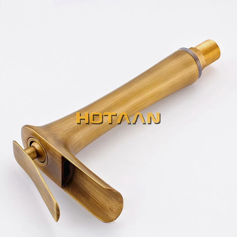 3760585760_1737876096