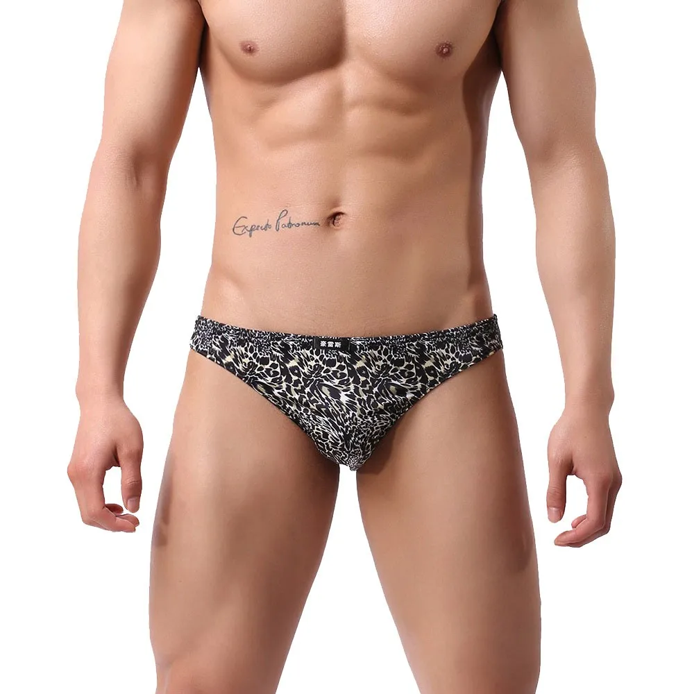 Men Briefs Underwear Soft Brief Brave Person male brief Bulge Pouch Leopard print boys Cuecas Gay Underwear Shorts Brief
Men Briefs Underwear Soft Brief Brave Person male brief Bulge Pouch Leopard print boys Cuecas Gay Underwear Shorts Brief