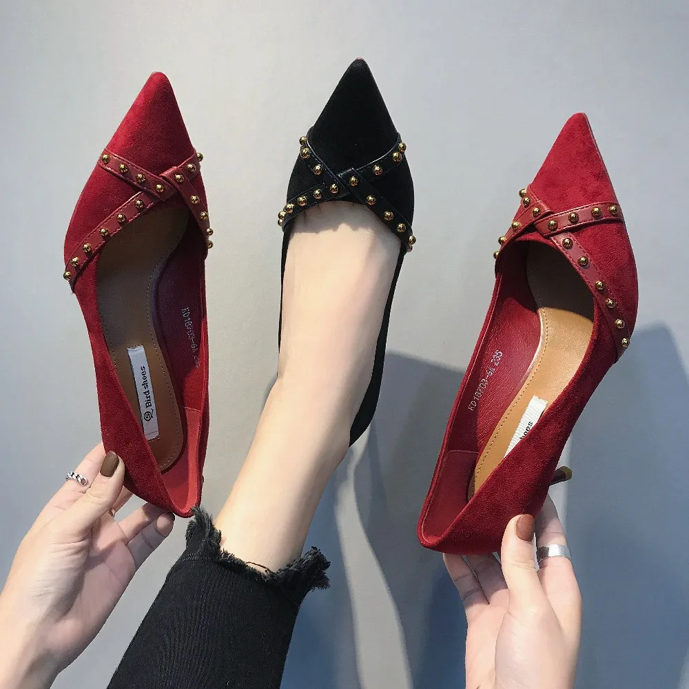 2019 HOT Women Shoes suede Pointed Toe Pumps Dress Thin High Heels Boat Shoes Wedding Shoes rivet wine red Black Party Shoes
2019 HOT Women Shoes suede Pointed Toe Pumps Dress Thin High Heels Boat Shoes Wedding Shoes rivet wine red Black Party Shoes