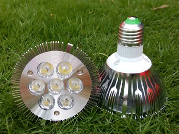7W Par30 E27 Bright LED Spotlight Bulb Lamp for Jewelry Shop Window Hotel Indoor Down Lighting Decoration Warm white Cold white
7W Par30 E27 Bright LED Spotlight Bulb Lamp for Jewelry Shop Window Hotel Indoor Down Lighting Decoration Warm white Cold white
