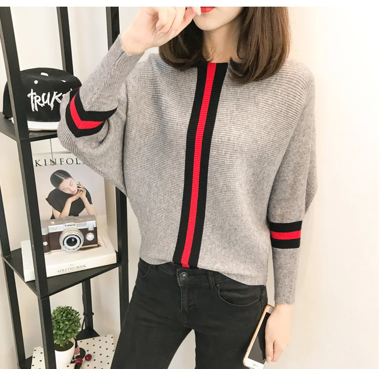 Casual Style Women Knitted Sweater Pullovers Batwing Full Sleeve Ladies Striped Patchwork Sweaters Female Winter And Autumn 2019
Casual Style Women Knitted Sweater Pullovers Batwing Full Sleeve Ladies Striped Patchwork Sweaters Female Winter And Autumn 2019