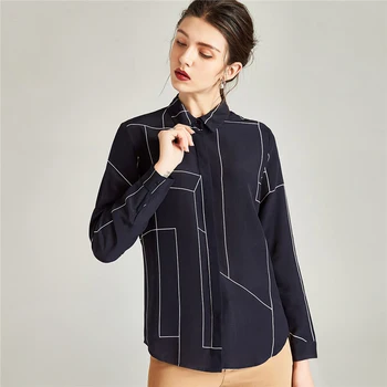 100% Silk Blouse Women Shirt Simple Design Turn-down Collar Long Sleeves Translucent Fabric Office Top New Fashion Spring 2018
100% Silk Blouse Women Shirt Simple Design Turn-down Collar Long Sleeves Translucent Fabric Office Top New Fashion Spring 2018