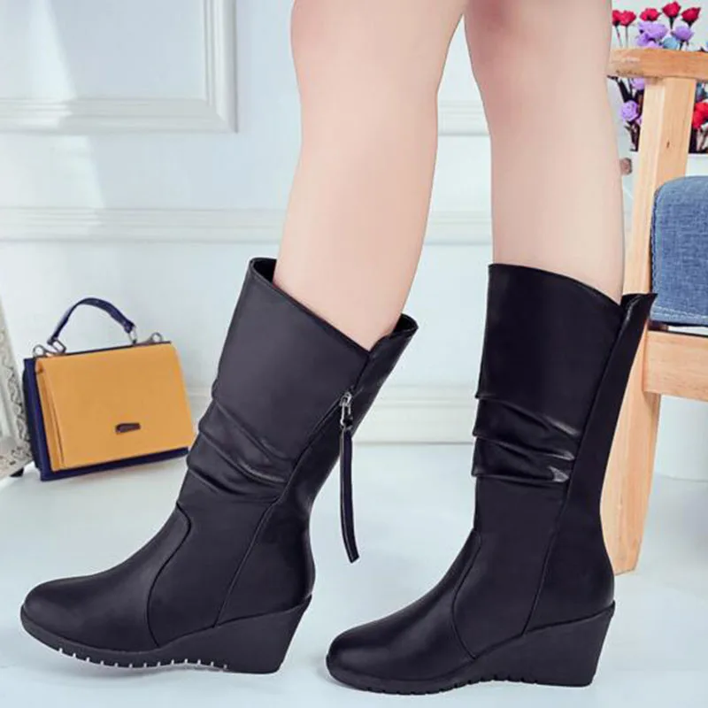 Fashion Women Round Toe Autumn Winter Leather Plush Mid-calf Boots,Fringe Design Wedges Low Heels Platform Warm Boot Size 35-40
Fashion Women Round Toe Autumn Winter Leather Plush Mid-calf Boots,Fringe Design Wedges Low Heels Platform Warm Boot Size 35-40