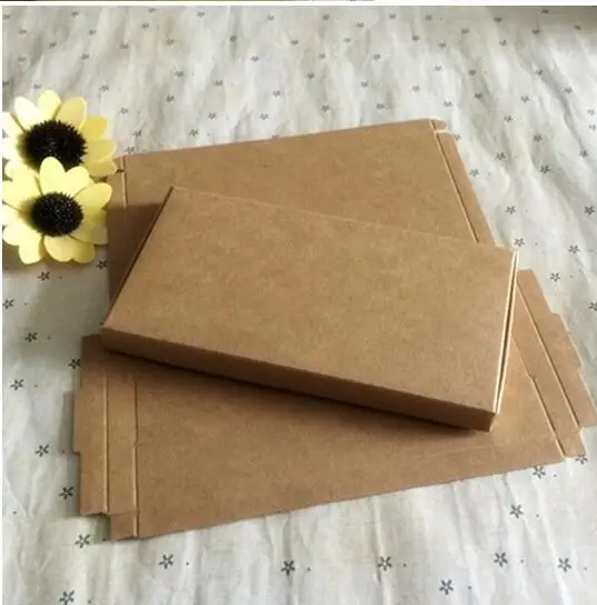 Alice, 50pcs/lot, Wedding Favor Candy Box Brown Carton Kraft Paper Box Gift Packing Box Party Supplies
Alice, 50pcs/lot, Wedding Favor Candy Box Brown Carton Kraft Paper Box Gift Packing Box Party Supplies