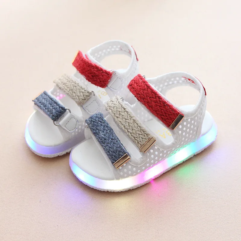 Summer Style 2015 European American sandals for baby girls cute big flower children sandals hot sales baby shoes children shoes
Summer Style 2015 European American sandals for baby girls cute big flower children sandals hot sales baby shoes children shoes