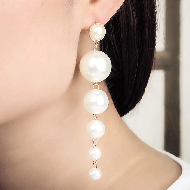 Trendy Elegant Created Big Simulated Pearl Long Earrings Pearls String Statement Drop Earrings For Wedding Party Gift Dropship
Trendy Elegant Created Big Simulated Pearl Long Earrings Pearls String Statement Drop Earrings For Wedding Party Gift Dropship
