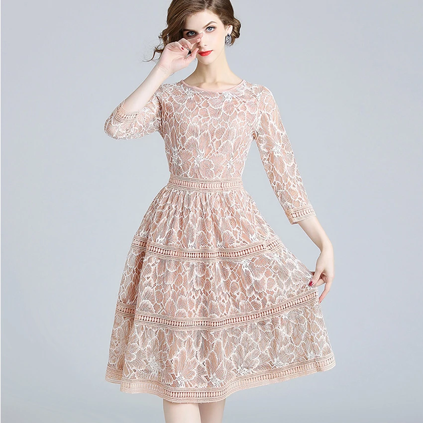Women sexy dress Real Photo 2018 autumn new Vintage lace dresses O-neck hook flower lady sexy elegant A-Line party bodycon dress
Women sexy dress Real Photo 2018 autumn new Vintage lace dresses O-neck hook flower lady sexy elegant A-Line party bodycon dress