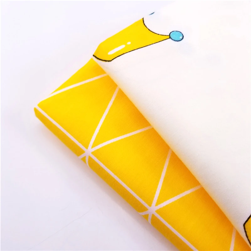 Crown/Geometric Patterns Printed Cotton Twill Fabric For DIY Sewing Quilting Home Textile Bedding Pillow Blanket For Kids
Crown/Geometric Patterns Printed Cotton Twill Fabric For DIY Sewing Quilting Home Textile Bedding Pillow Blanket For Kids
