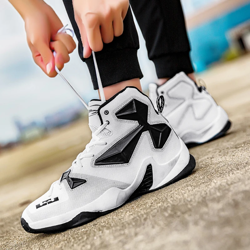 Original Spring Summer Men Basketball Shoes Air Cushion Women High Ankle Top Sneakers Footwear Sport LBJ 71 Boys Outdoor Trainer
Original Spring Summer Men Basketball Shoes Air Cushion Women High Ankle Top Sneakers Footwear Sport LBJ 71 Boys Outdoor Trainer