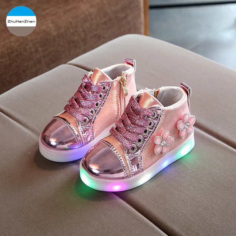 2018 Children's sports shoes fashion girls casual shoes LED light princess shoes flower ankle baby boots of high quality
2018 Children's sports shoes fashion girls casual shoes LED light princess shoes flower ankle baby boots of high quality