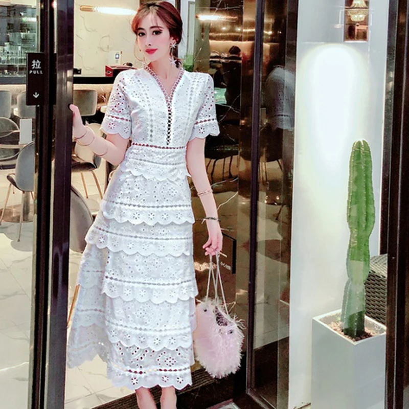 SHTONGHUA 2019 New arrive High quality luxury runway white Lace Dress women Summer Short sleeve Sexy V-neck party dress
SHTONGHUA 2019 New arrive High quality luxury runway white Lace Dress women Summer Short sleeve Sexy V-neck party dress