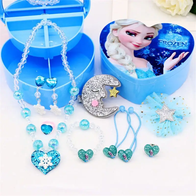 Frozen Children's Bracelet Necklace Ear Clip Ring Set Accessories Girl Handmade Hair Accessories Cute Gift Box Disney
Frozen Children's Bracelet Necklace Ear Clip Ring Set Accessories Girl Handmade Hair Accessories Cute Gift Box Disney