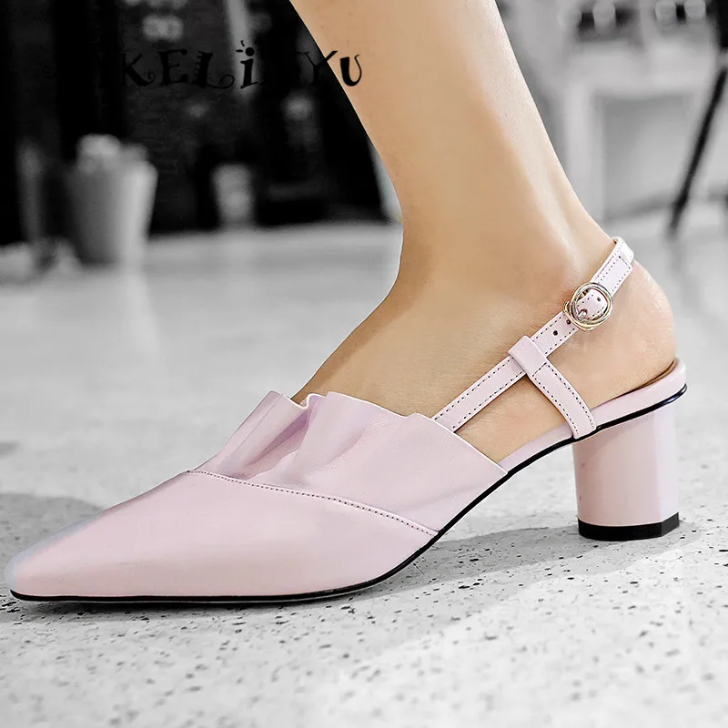AIKELINYU Genuine Leather Sandals Lilac Colour Pointed Toe Handmade Round Heels Shoes Pleated Woman Back Strap Party Lady Pumps
AIKELINYU Genuine Leather Sandals Lilac Colour Pointed Toe Handmade Round Heels Shoes Pleated Woman Back Strap Party Lady Pumps