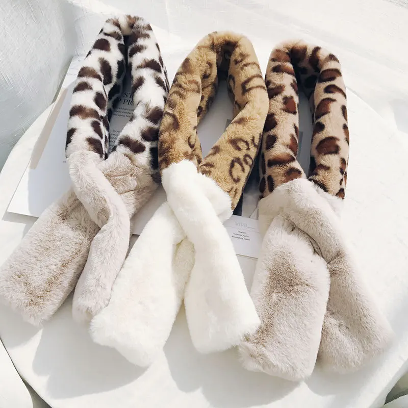 2019 Fashion Faux Fur Collar Winter Scarf Women faux Knitted Rex Rabbit Fur Scarves Fur Neckerchief Winter Leopard Wraps Warm
2019 Fashion Faux Fur Collar Winter Scarf Women faux Knitted Rex Rabbit Fur Scarves Fur Neckerchief Winter Leopard Wraps Warm