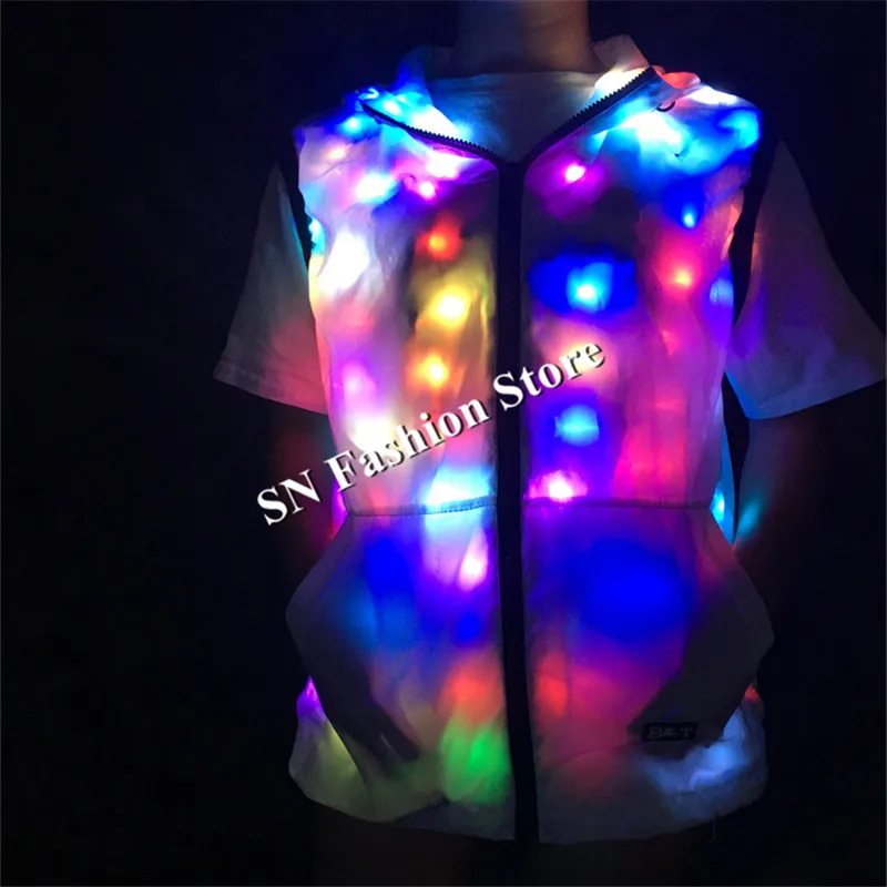 DC69 Colorful led light women stage show dresses party bar jacket luminous led costumes ballroom dj clothe catwalk performance
DC69 Colorful led light women stage show dresses party bar jacket luminous led costumes ballroom dj clothe catwalk performance