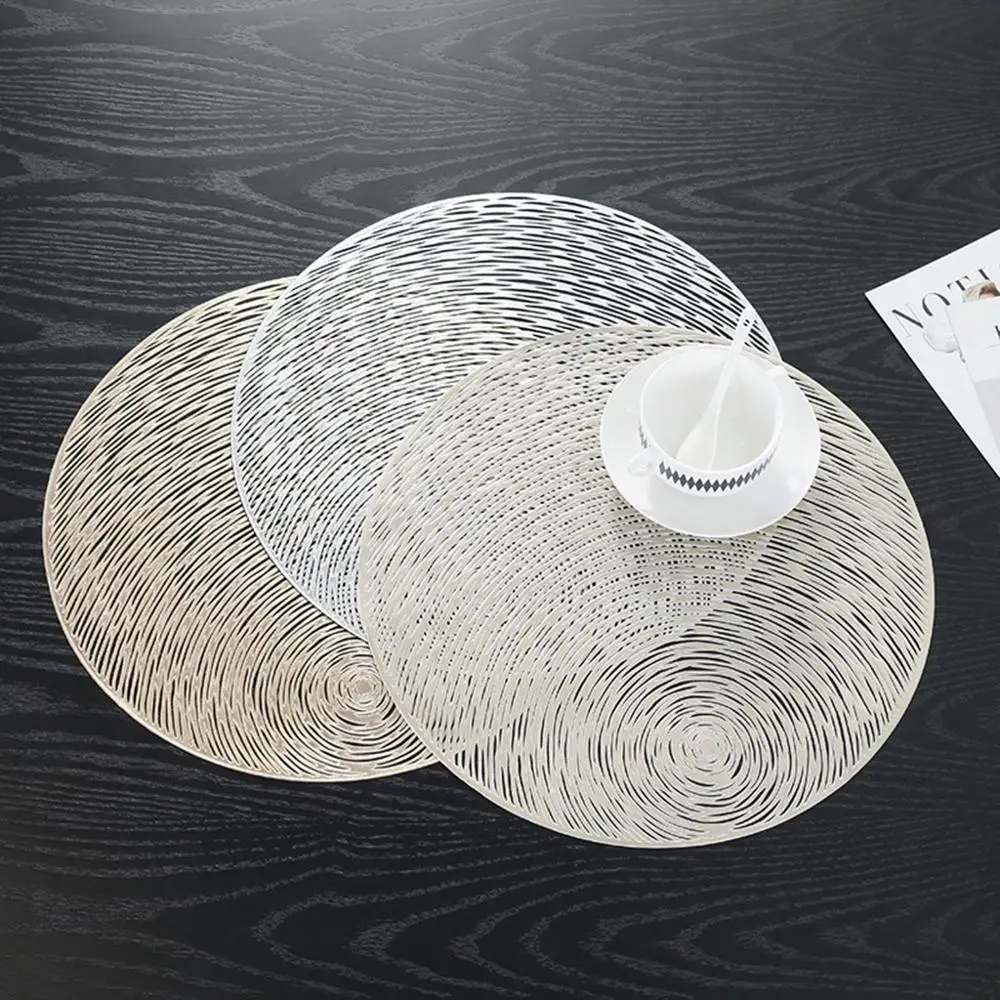 Modern Brief Hollow Round Placemat Non Slip Insulation Table Mat PVC 38CM Coaster Pad Washable Hotel Restaurant Home Decor
Modern Brief Hollow Round Placemat Non Slip Insulation Table Mat PVC 38CM Coaster Pad Washable Hotel Restaurant Home Decor