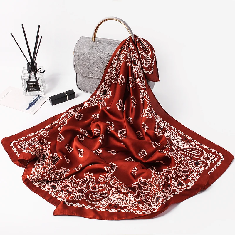 Fashion Chain Solider Plaid Print Flower Square Scarf Women Luxury Brand Twill Silk Scarf Small Scarves Hijab Headband
Fashion Chain Solider Plaid Print Flower Square Scarf Women Luxury Brand Twill Silk Scarf Small Scarves Hijab Headband