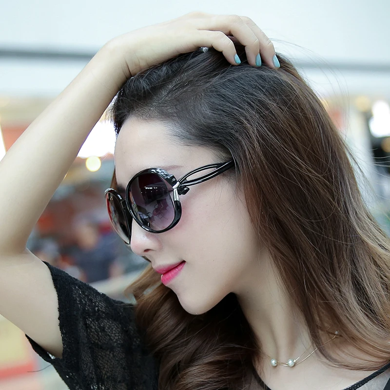 2017 JN Classic fashion vintage Square Sunglasses women brand designer cool Mirror coating Sun Glasses 9501
2017 JN Classic fashion vintage Square Sunglasses women brand designer cool Mirror coating Sun Glasses 9501