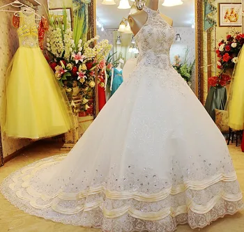 Vintage Ball Gown Halter Wedding Dresses 2019 Heavy Crystals Beads Lace Long Train Luxury Bridal Dresses Vestido De Noiva IZ212
Vintage Ball Gown Halter Wedding Dresses 2019 Heavy Crystals Beads Lace Long Train Luxury Bridal Dresses Vestido De Noiva IZ212