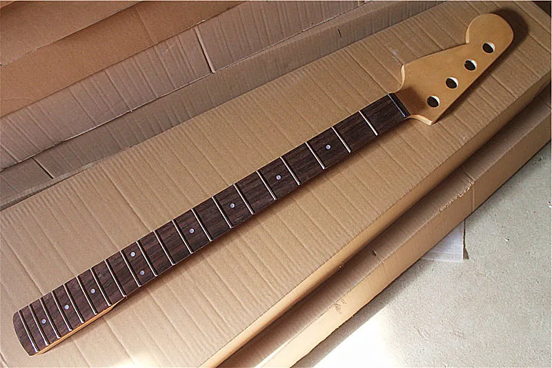 Factory Wholesale 4 Strings 20 frets Electric Bass Guitar Neck with Rosewood Fretboard,Wood/Color/Style Can Be Customized
Factory Wholesale 4 Strings 20 frets Electric Bass Guitar Neck with Rosewood Fretboard,Wood/Color/Style Can Be Customized