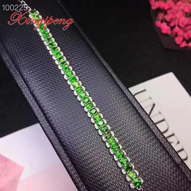 Xin yi peng 925 silver inlaid natural diopisde bracelet Women bracelet fashion boutique
Xin yi peng 925 silver inlaid natural diopisde bracelet Women bracelet fashion boutique