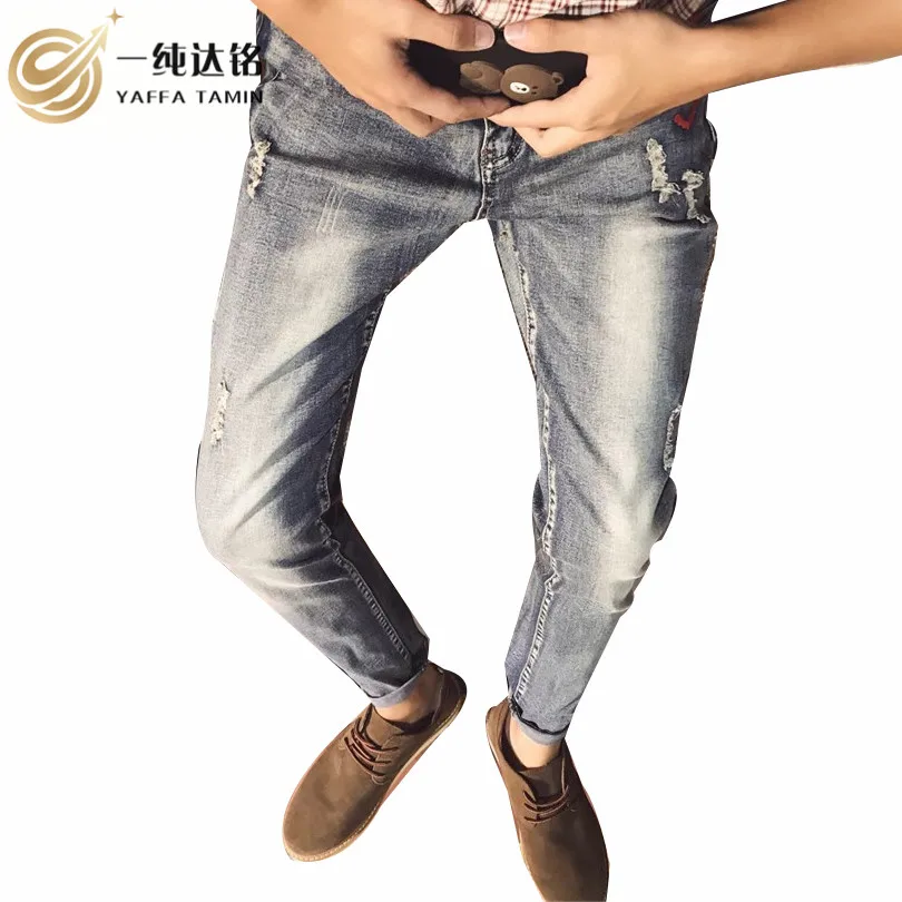 2017 Men jeans New Fashion Men Casual Jeans Slim Straight High Elasticity Feet Jeans Loose Waist Long Distressed Denim trousers
2017 Men jeans New Fashion Men Casual Jeans Slim Straight High Elasticity Feet Jeans Loose Waist Long Distressed Denim trousers