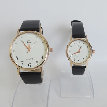 one set of 2 pcs .top fashion lovers watch with waterproof , good quality,pu belt.
one set of 2 pcs .top fashion lovers watch with waterproof , good quality,pu belt.
