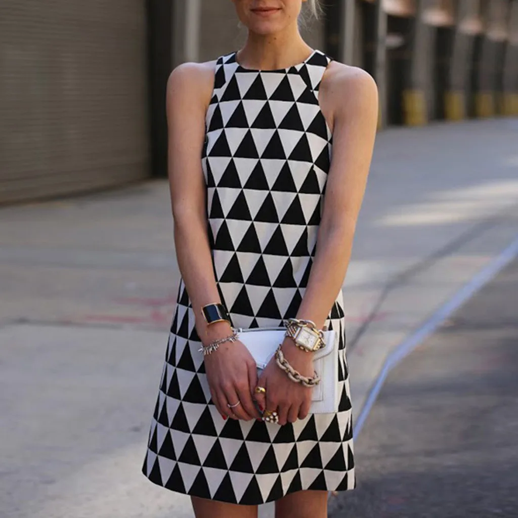 Fashion Women's Dress Summer Casual Geometric Sleeveless Round Neck Mini Tank Vestidos Cool Straight Handsome Personality OY41*
Fashion Women's Dress Summer Casual Geometric Sleeveless Round Neck Mini Tank Vestidos Cool Straight Handsome Personality OY41*