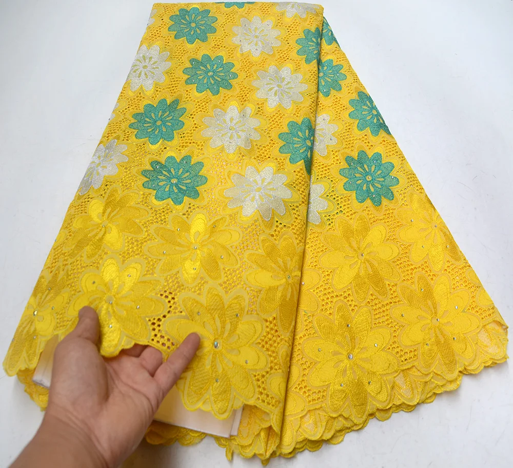hot sale 5 yards african lace fabric 2019 high quality stones swiss voile lace in switzerland nigeria lace for dress
hot sale 5 yards african lace fabric 2019 high quality stones swiss voile lace in switzerland nigeria lace for dress