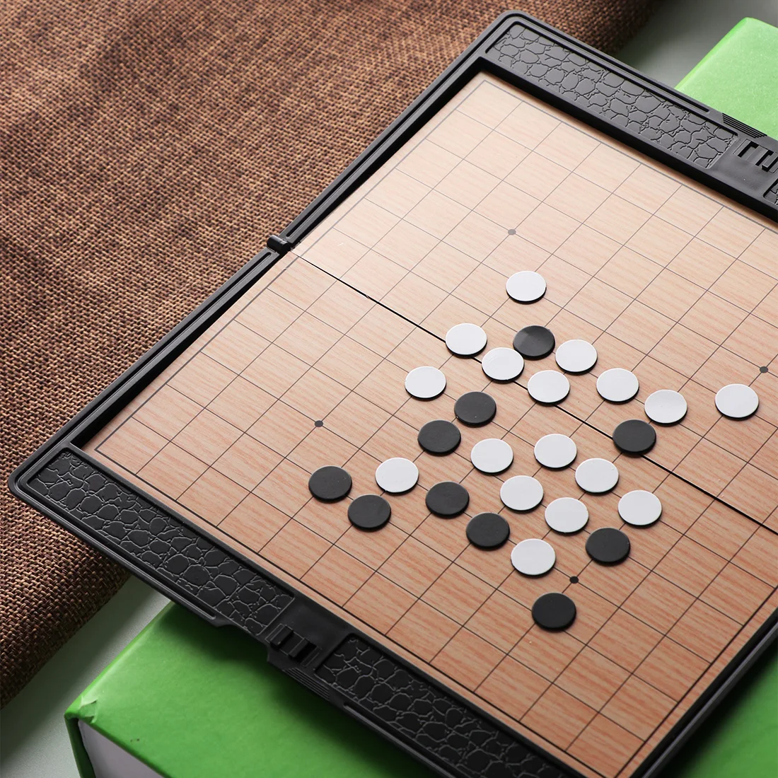 1 Set Magnetic Checkers Set Folding Board Magnetic Portable Pocket Chess Set Board Play Game
1 Set Magnetic Checkers Set Folding Board Magnetic Portable Pocket Chess Set Board Play Game