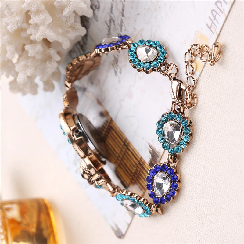 4305643816_1556917819